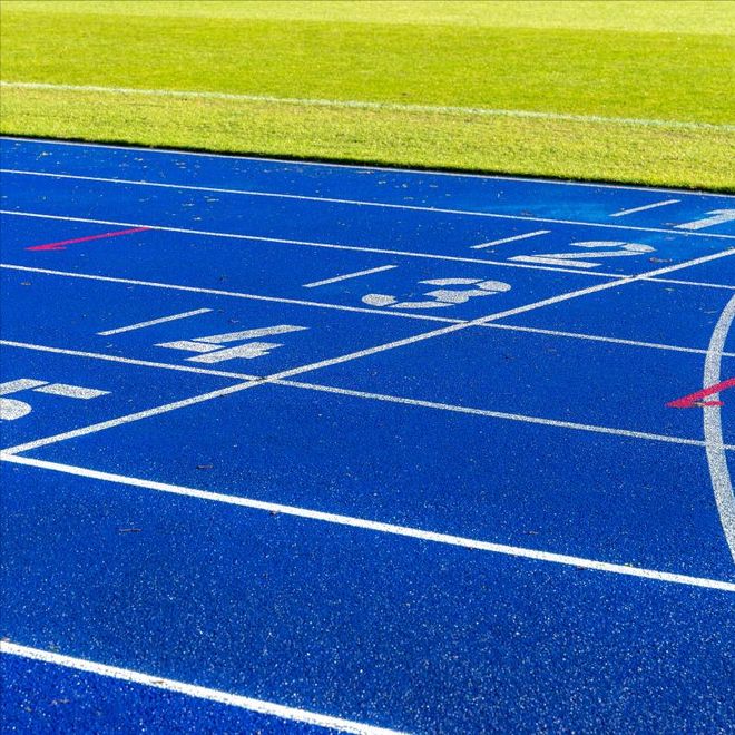 揭秘塑胶跑道：优缺点全解析(图3)