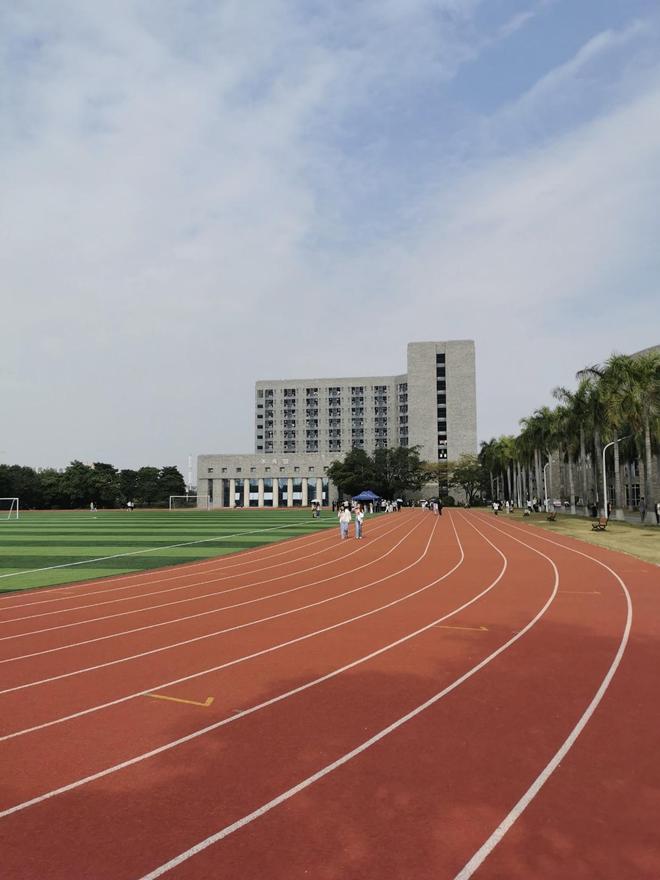 塑胶跑道厚度有讲究！不同场景选对才实用