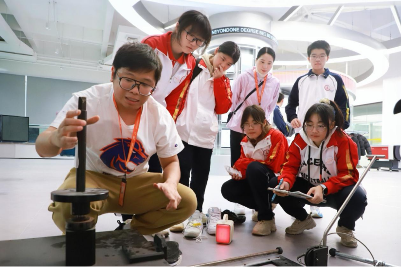 探秘实验室第十期：玩转摩擦力把物理知识“穿”在脚上(图5)