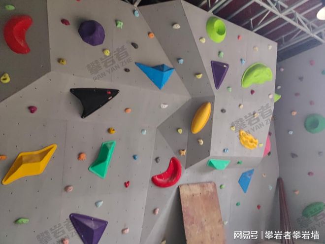 攀岩者曝户外攀岩墙建设惊人内幕真相让人震惊！(图3)