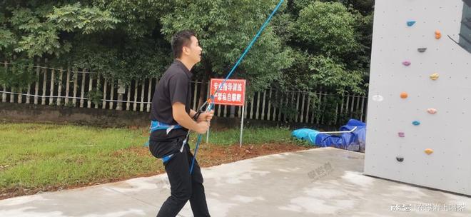 高校攀岩墙培训指导服务体系：筑牢安全防线赋能青春攀登(图2)