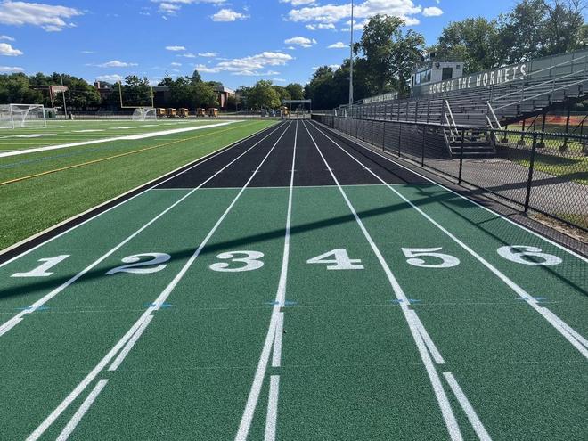 预制型塑胶跑道施工5大步骤比传统跑道简单太多(图3)