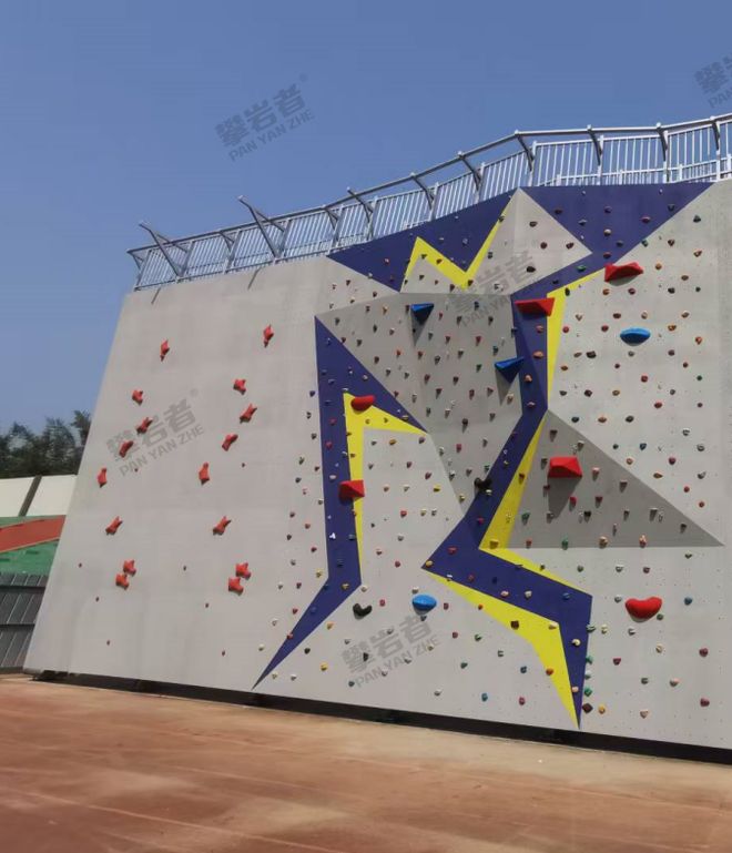 安全至上·护航成长：校园攀岩墙学生使用安全保障体系白皮书(图2)