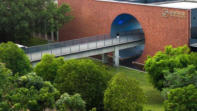 基础设施美学：功能即形式(图6)