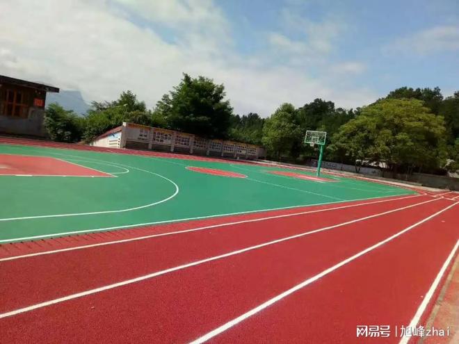 社区健身混合式塑胶跑道厂家推荐(图2)