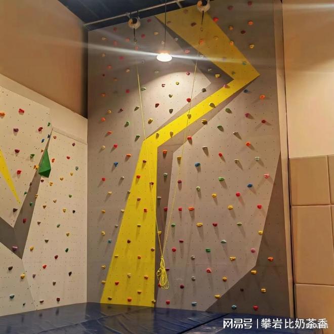 攀岩墙建设：九年一贯制学校素质教育的“垂直课堂”(图2)