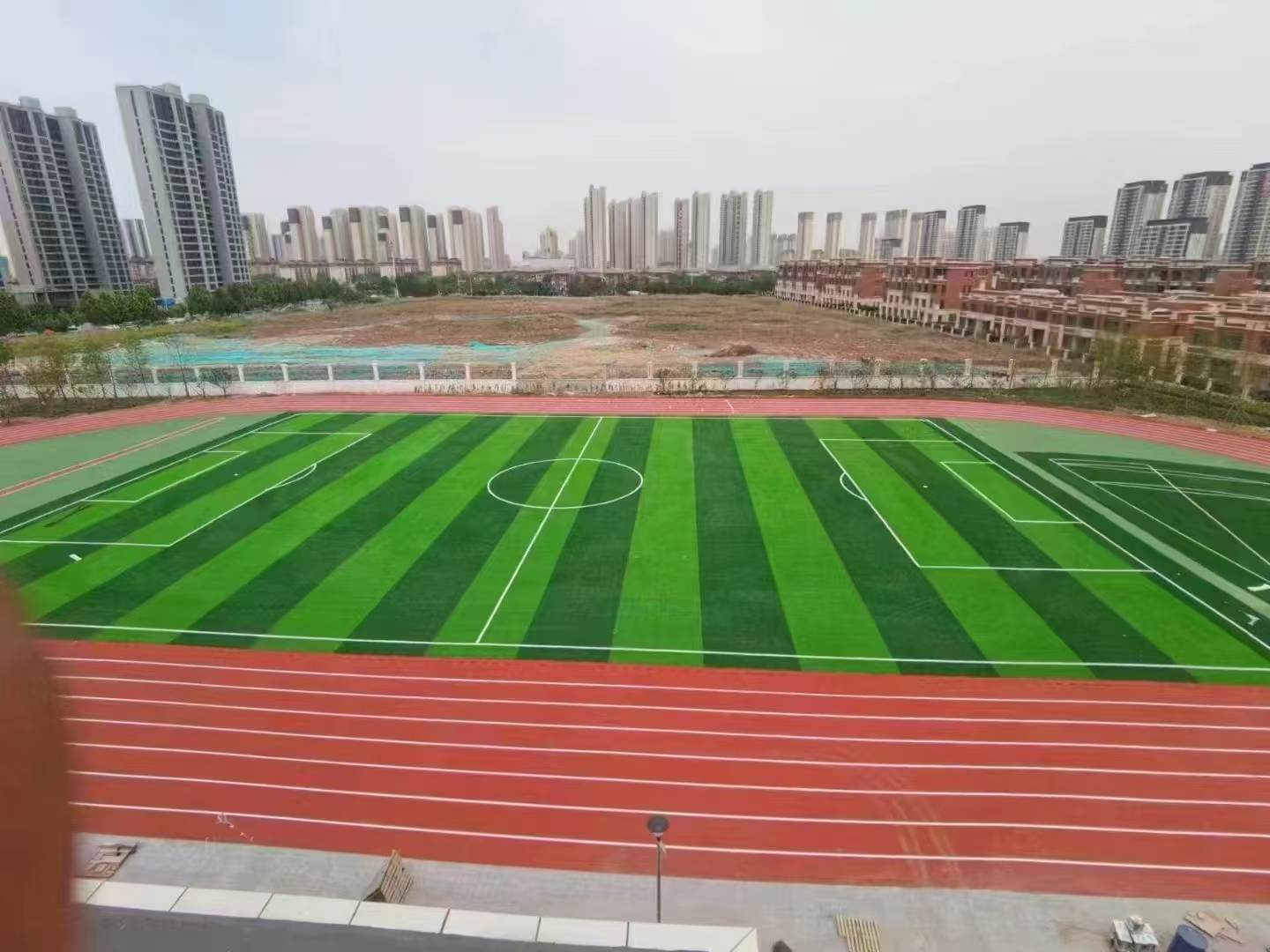 2026陕西EPDM塑胶跑道服务商评估：源头厂家的选择逻辑与推荐(图1)