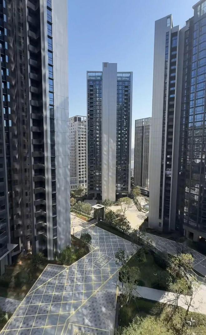 热搜好房山海丹华府售楼处发布：山海丹华府以品质铸就传奇(图2)