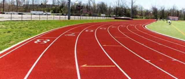 新国标塑胶跑道分类和价格对比(图1)